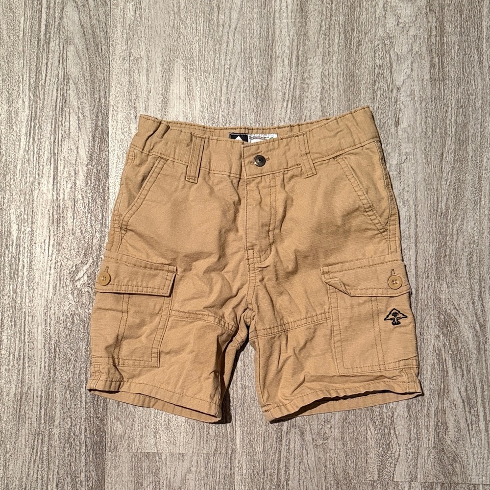 Men's Tan Cargo Shorts